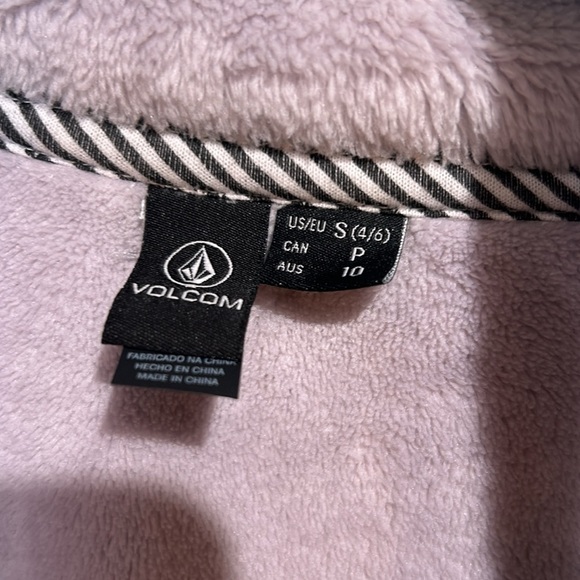 VOLCOM Plush Full Zip Sweater Light Purple Size Small Women’s - Picture 4 of 6